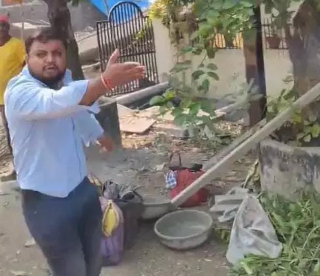 नेहरू नगर में अतिक्रमण हटाने गई निगम टीम पर हमला