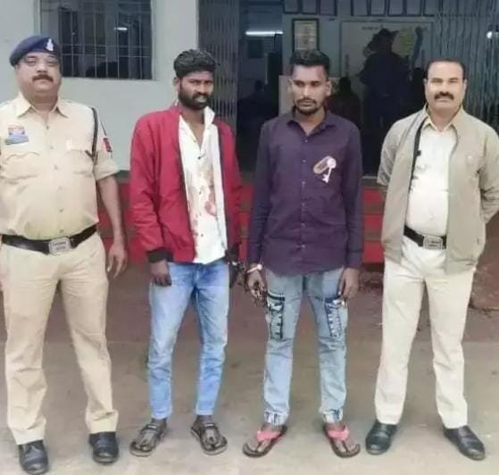 Dhamtari: ढाबा चोरी का खुलासा, कुरुद पुलिस ने दो आरोपितों को दबोचा