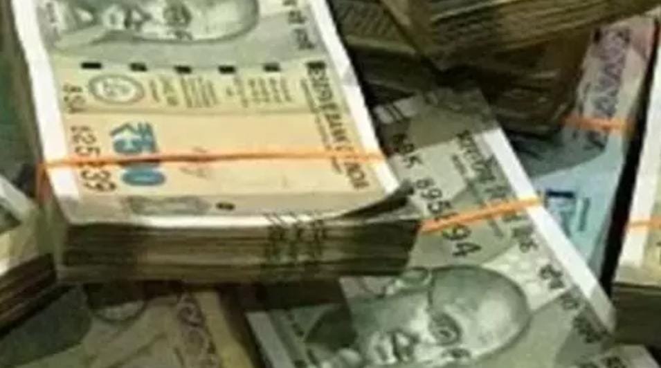 स्टेट बैंक से लौट रहे युवक के डिक्की से ढाई लाख की चोरी, आरोपियों की तलाश तेज