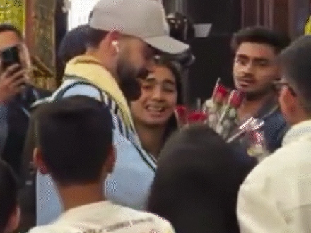 Raipur में विराट कोहली को देख रोने लगी फैन: होटल पहुंचने पर दिया गुलाब, कल मैच