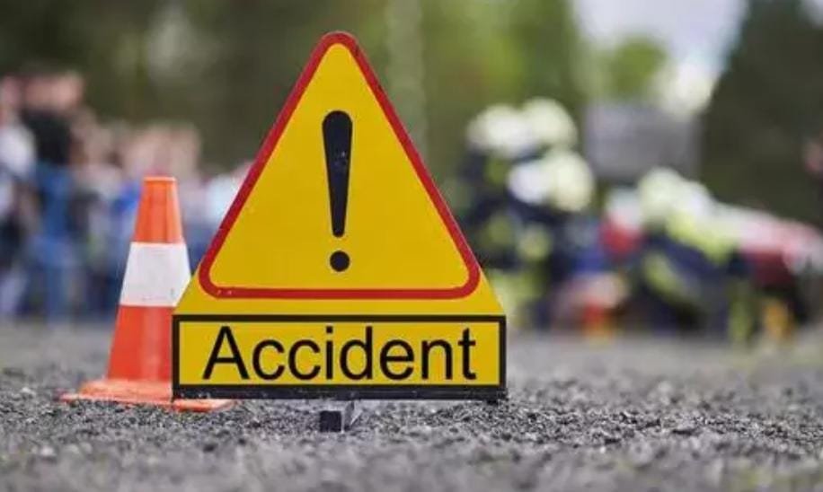 ओव्हरब्रिज के नीचे ट्रेक्टर की टक्कर से बुजुर्ग किसान की मौत,रतनपुर के ओछिनापारा क्षेत्र में दर्दनाक सड़क हादसा, एक गंभीर रूप से घायल