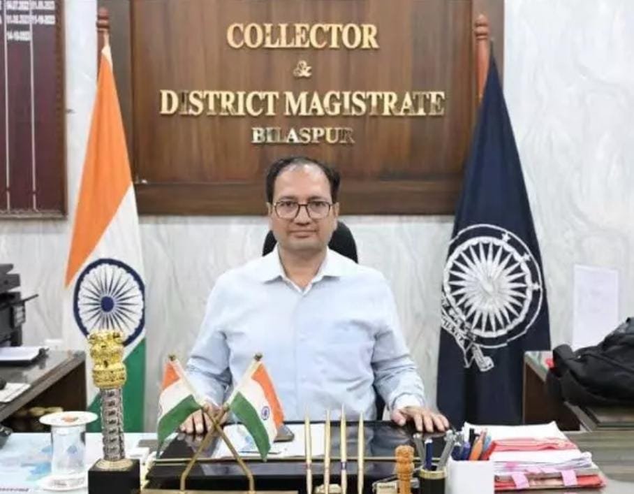 Bilaspur: झारखंड के सिमडेगा में बंधक बनाए गए सरगवां के 16 मजदूर सुरक्षित वापस