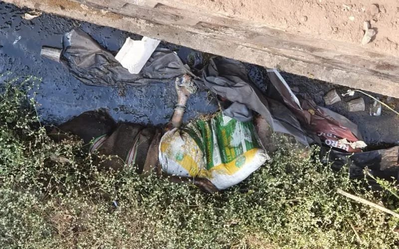 भिलाई: बोरे में बंद मिली अज्ञात महिला की लाश, बदबू आने पर हुआ खुलासा