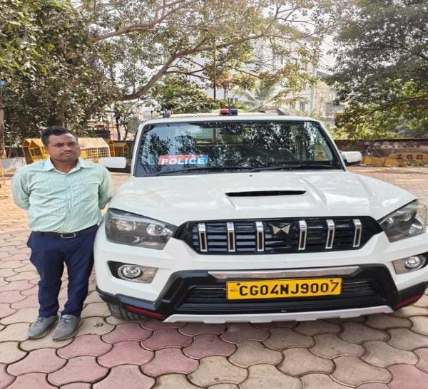 Raipur: शराब के नशे में हूटर-बत्ती लगी स्कॉर्पियो चलाना पड़ा भारी