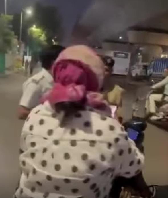 अहमदाबाद में ट्रैफिक पुलिस की बदसलूकी! महिला को थप्पड़ मारने का वीडियो वायरल