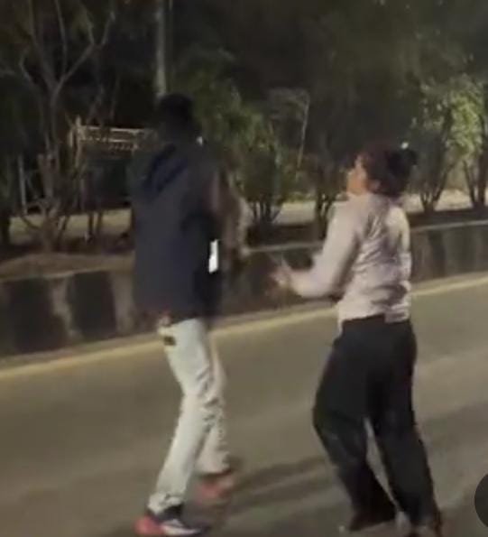 बिलासपुर में नशे की हालत में हाई-वोल्टेज ड्रामा, सड़क पर युवक-युवती का हंगामा; पुलिस ने दर्ज किया मामला