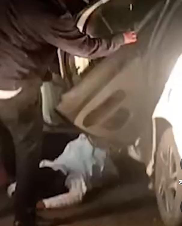 कार-ट्रक की आमने-सामने टक्कर, कांग्रेस नेता-शिक्षक समेत दो की मौत