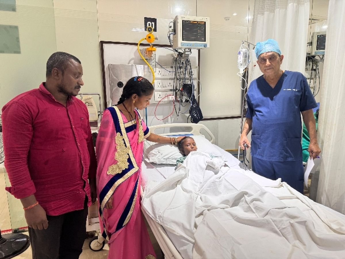 Raipur में 19 बच्चों का मुफ्त उपचार, जिला प्रशासन की पहल से बदली जिंदगी