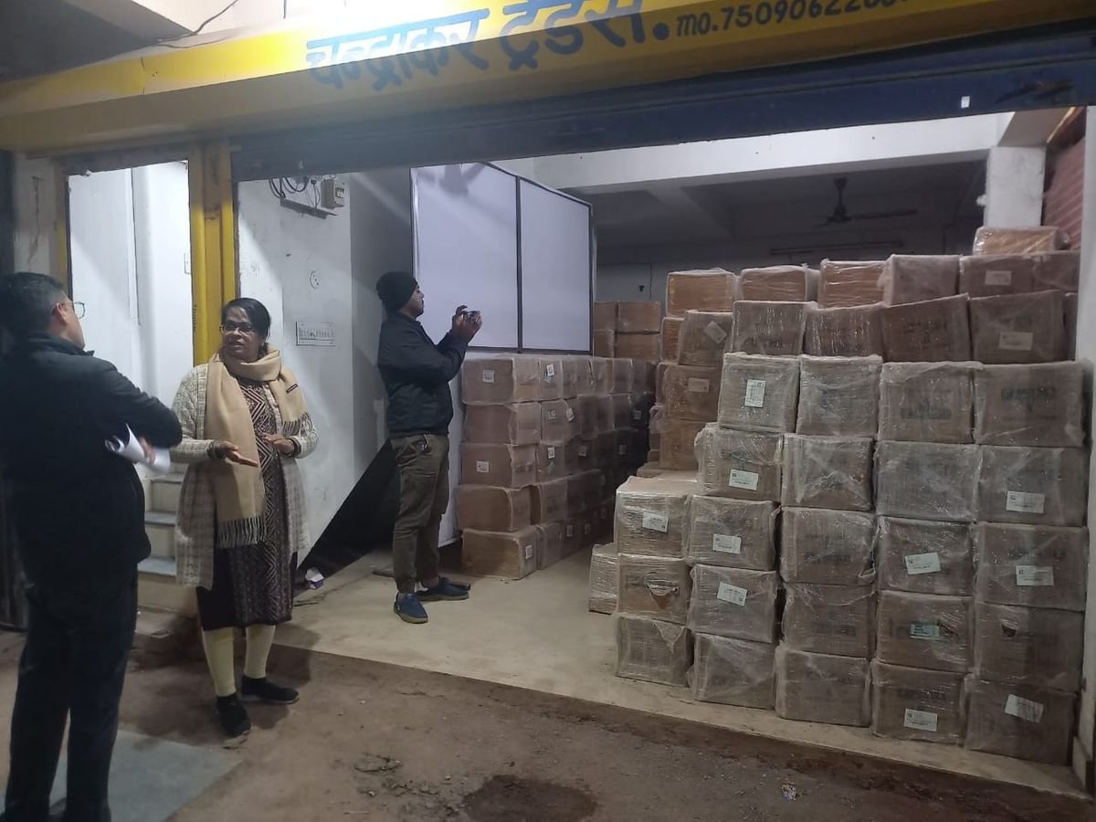 अवैध नेटवर्क मार्केटिंग और नकली दवाइयों का भंडाफोड़, दुर्ग में 2.84 करोड़ का बायो-स्टिमुलेंट जब्त