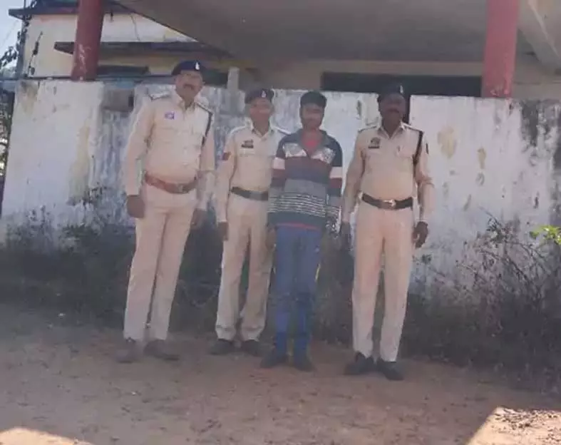 Jashpur: इब नदी में मिले बुजुर्ग के शव की गुत्थी सुलझी, शराब के नशे में विवाद के बाद दोस्त ने ही की थी हत्या