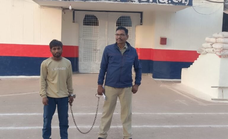Durg पुलिस की बड़ी कार्रवाई : नशीली टेबलेट की अवैध बिक्री में शामिल आरोपी गिरफ्तार