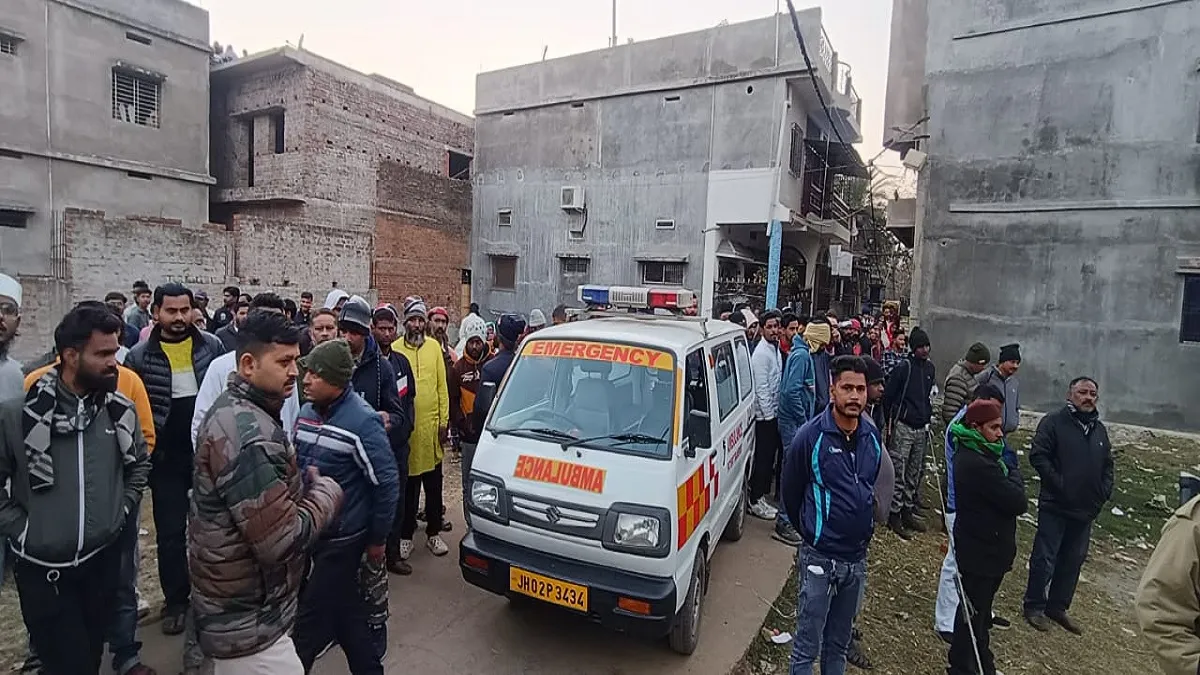 Jharkhand: हजारीबाग में भीषण बम ब्लास्ट, 3 की मौत और एक घायल