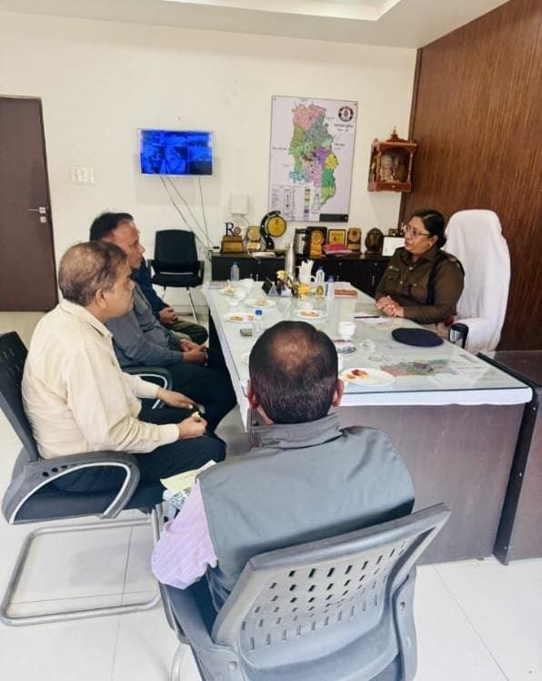 Durg में सड़क हादसों पर लगेगा ब्रेक: पुलिस–PWD–NHAI की हाईलेवल बैठक, ब्लैक स्पॉट सुधार पर बनी सहमति