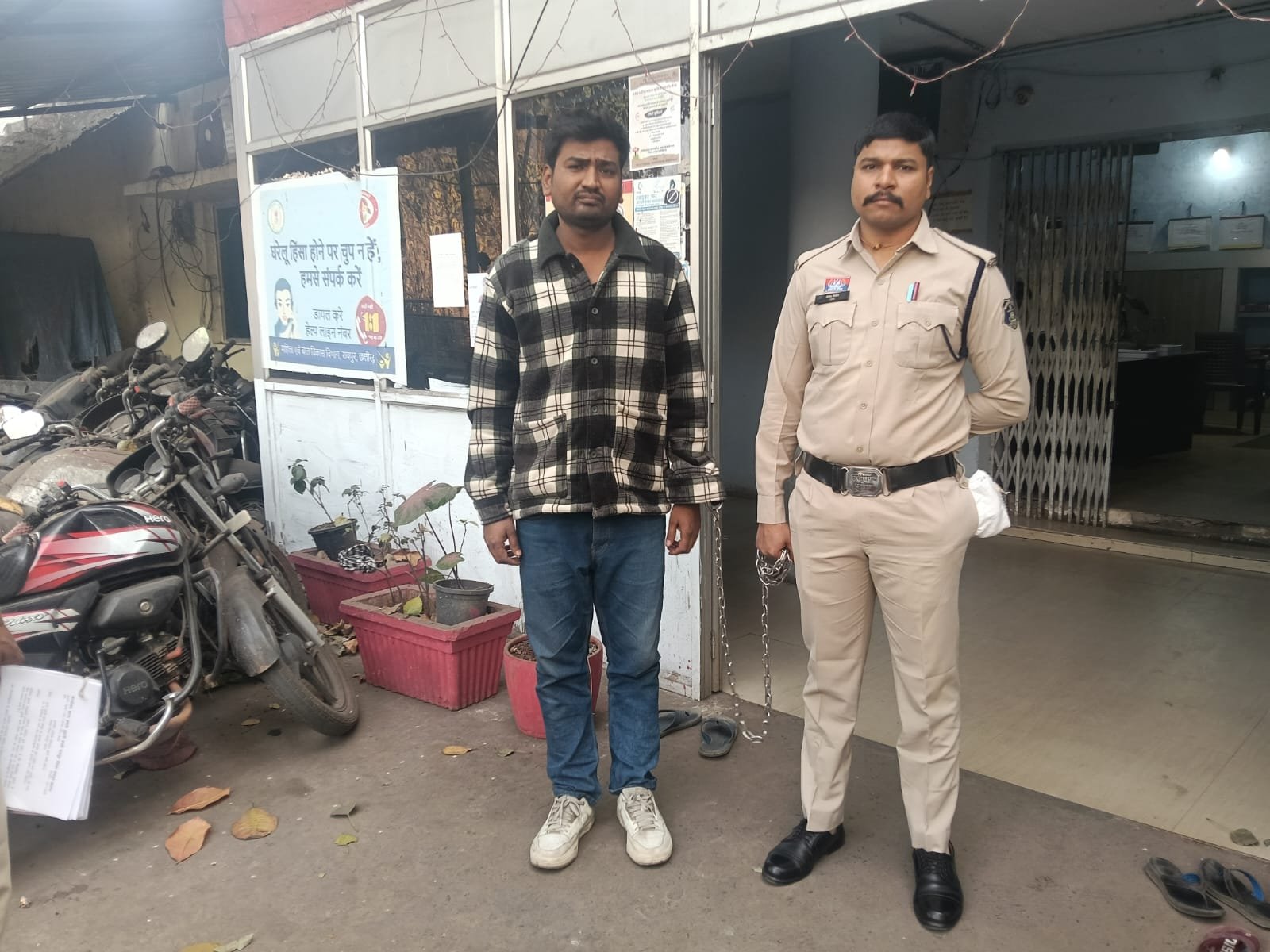 सावधान! शादी डॉट कॉम का ‘फर्जी डॉक्टर’ निकला ब्लैकमेलर, फोटो वायरल करने की धमकी देकर ठगे 4 लाख