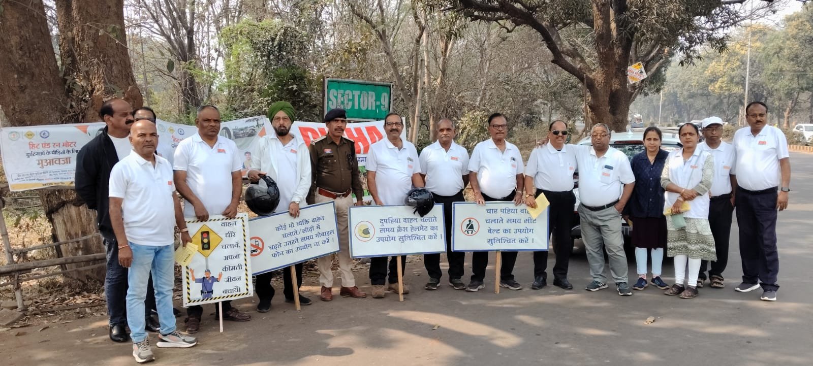  दुर्ग पुलिस और दिशा फाउंडेशन की नई पहल, सेक्टर-8 चौक पर चला विशेष चेकिंग अभियान