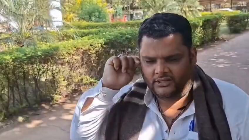 बेमेतरा कलेक्टरेट में कांग्रेस नेता की आत्मदाह की कोशिश