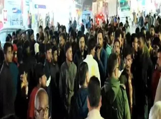 Korba में दर्दनाक सड़क हादसा: भारी मालवाहक की चपेट में आने से मां-बेटी की मौत