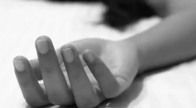 Surajpur में दिल दहला देने वाली घटना: मां की फटकार के बाद 10वीं की छात्रा ने लगाई फांसी