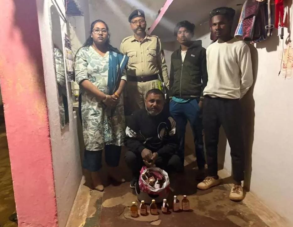 Raipur: आबकारी विभाग की बड़ी कार्रवाई, तिल्दा-नेवरा में अवैध शराब के साथ आरोपी गिरफ्तार, 8.10 बल्क लीटर जब्त