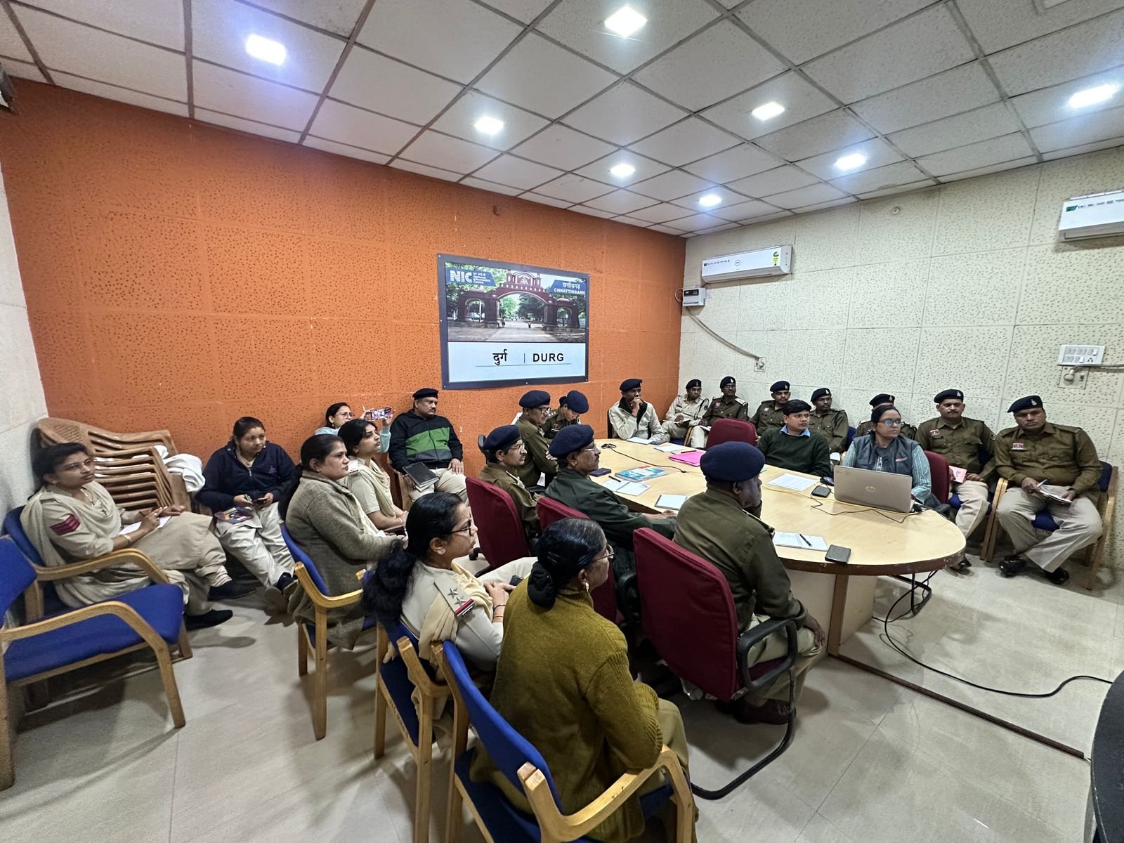 Durg : पुलिस अधीक्षक कार्यालय में ई-ऑफिस प्रशिक्षण कार्यक्रम आयोजित