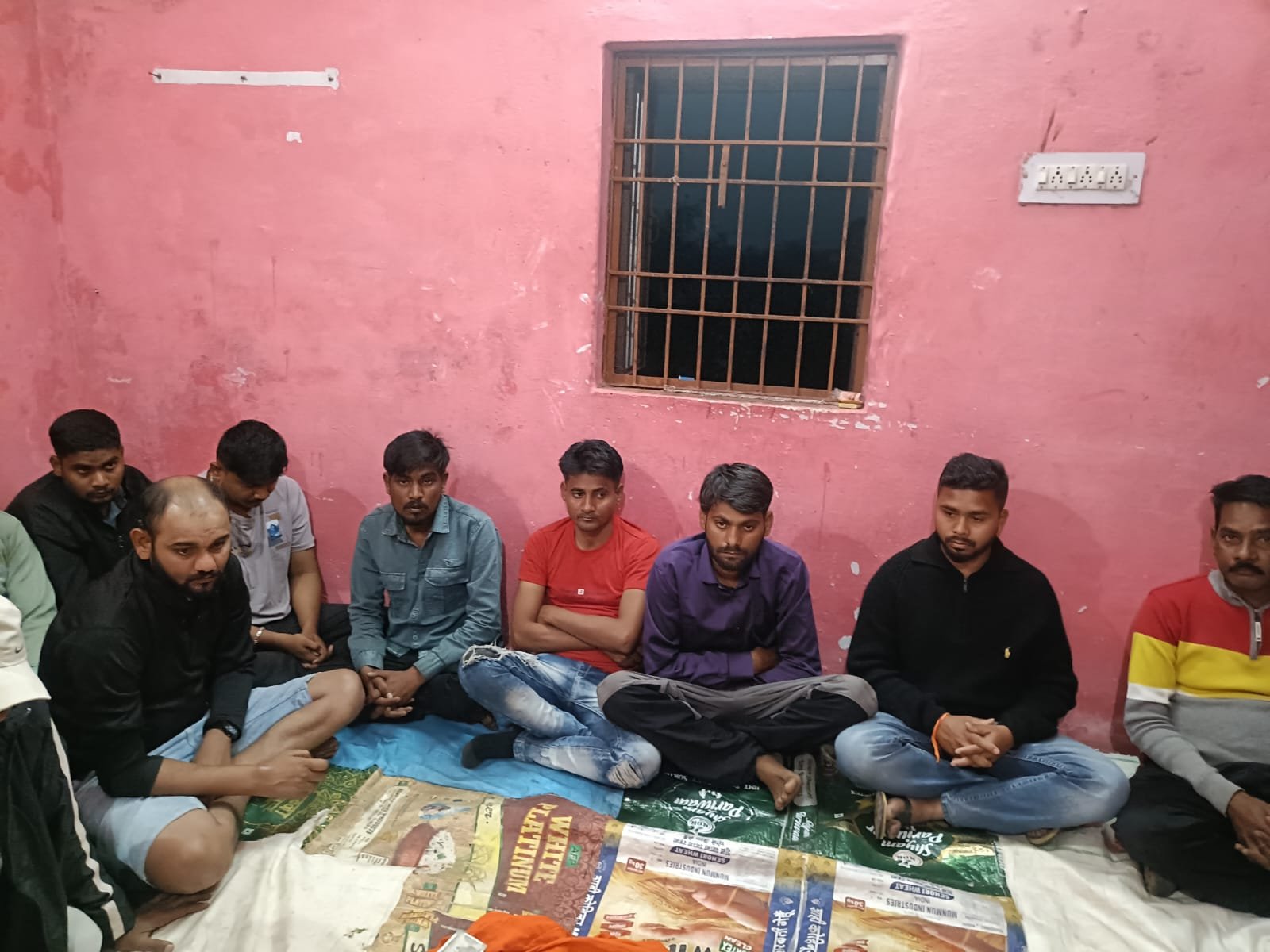 Durg : नेवई नगर में जुआ फड़ पर पुलिस की बड़ी कार्रवाई, 21 जुआरी गिरफ्तार