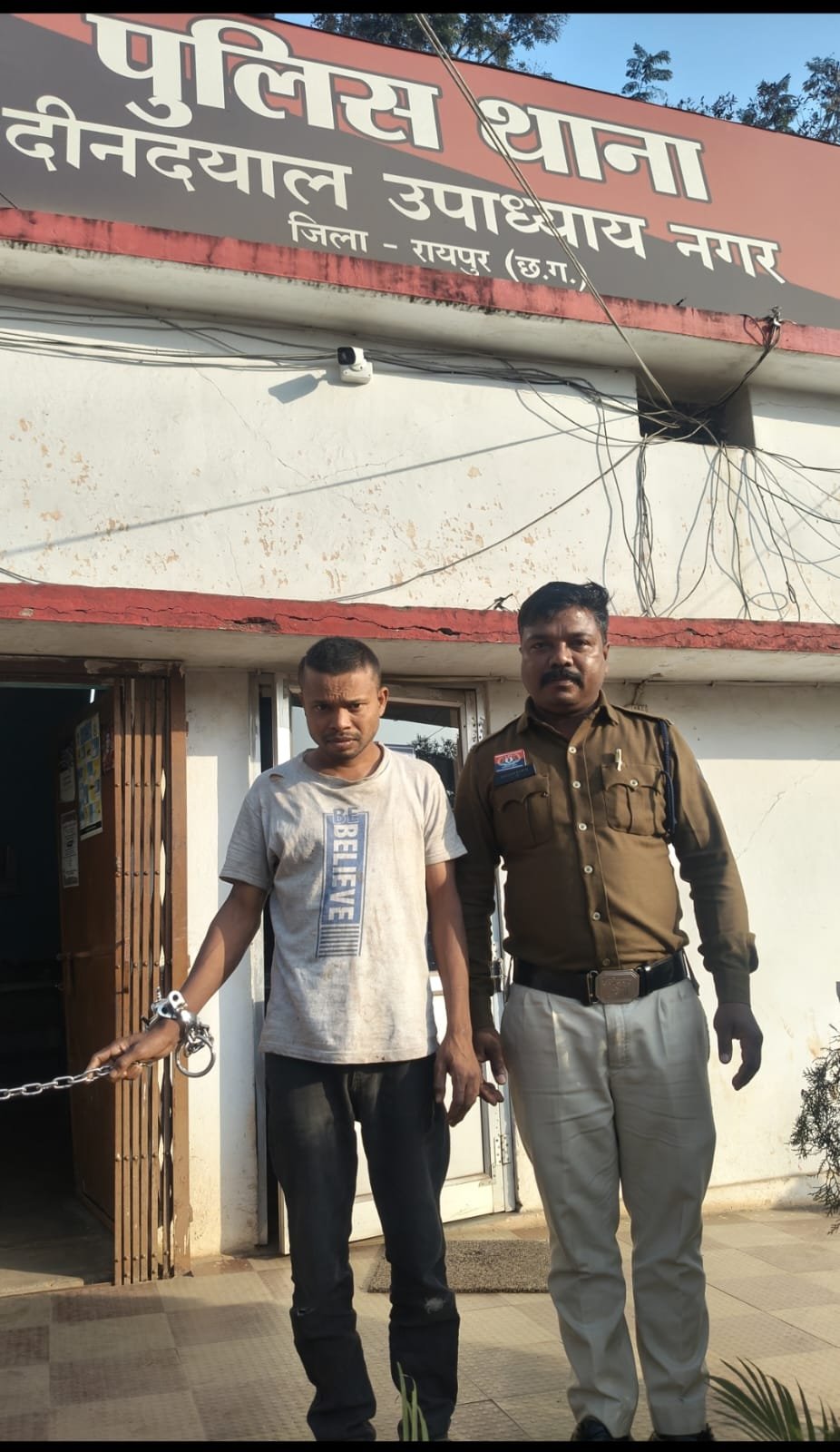 Raipur : दोपहिया वाहन में लिफ्ट देकर 1 लाख की चोरी करने वाला आरोपी गिरफ्तार