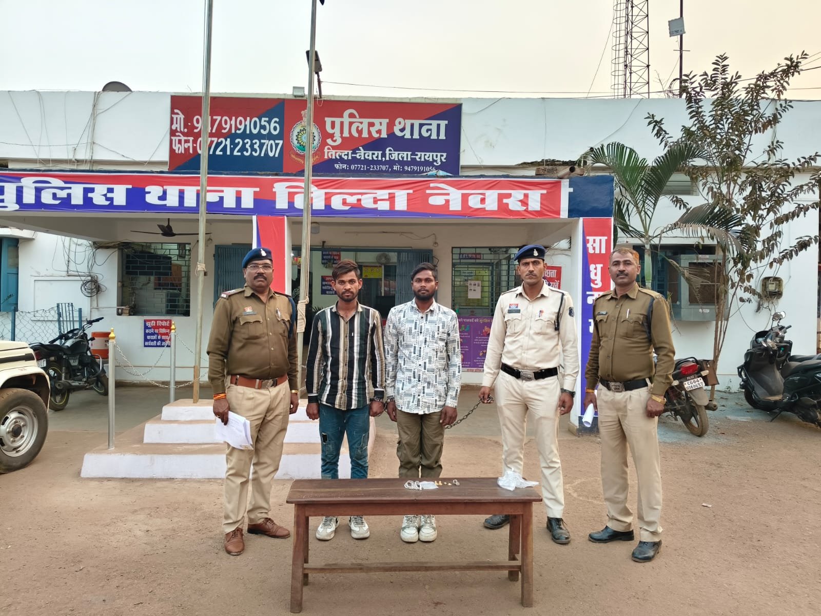 Raipur : सूने मकान में चोरी करने वाले दो शातिर आरोपी गिरफ्तार