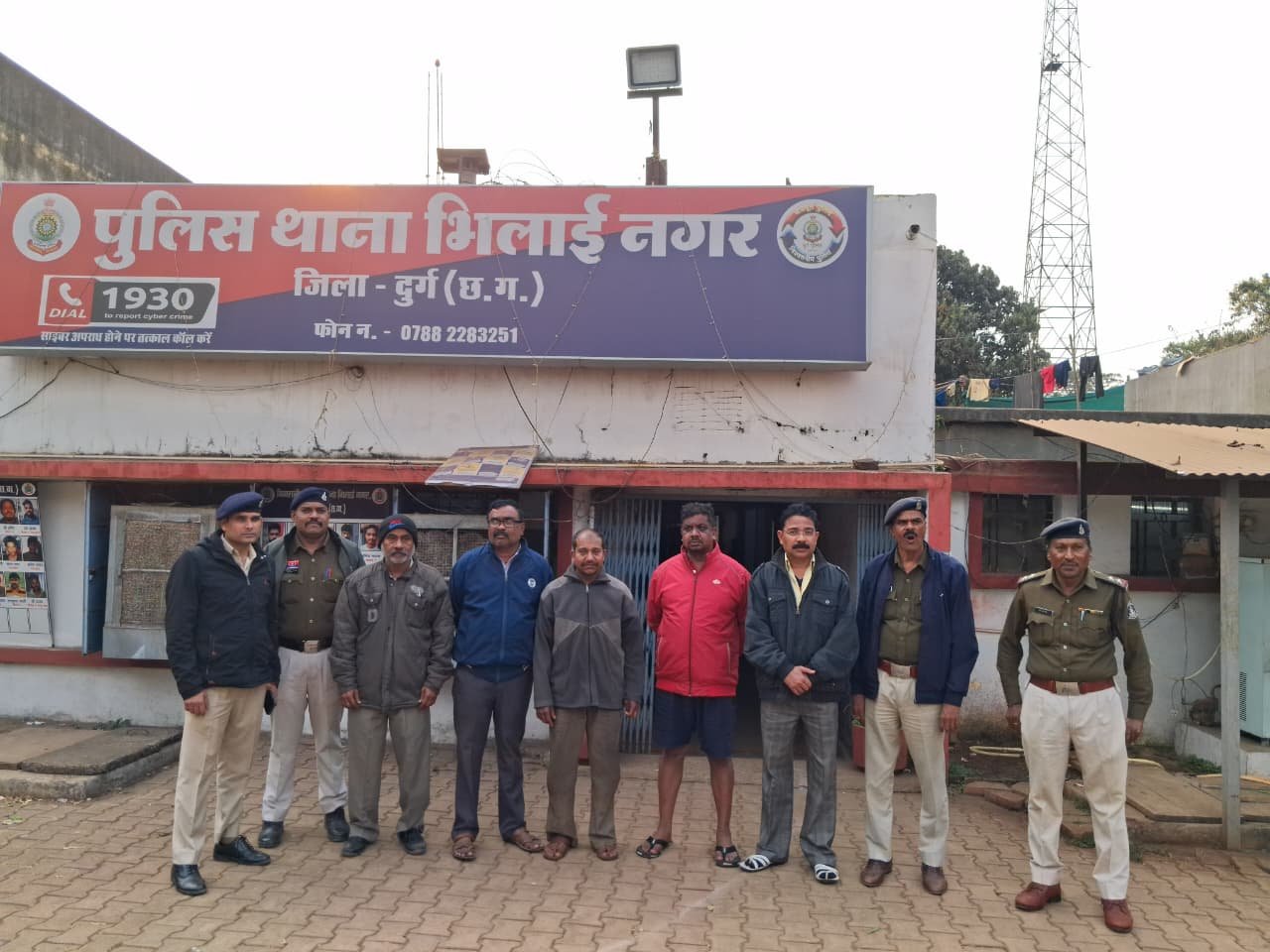 Durg : मोबाइल व्हाट्सएप के जरिए जुआ खेलते 7 आरोपी गिरफ्तार