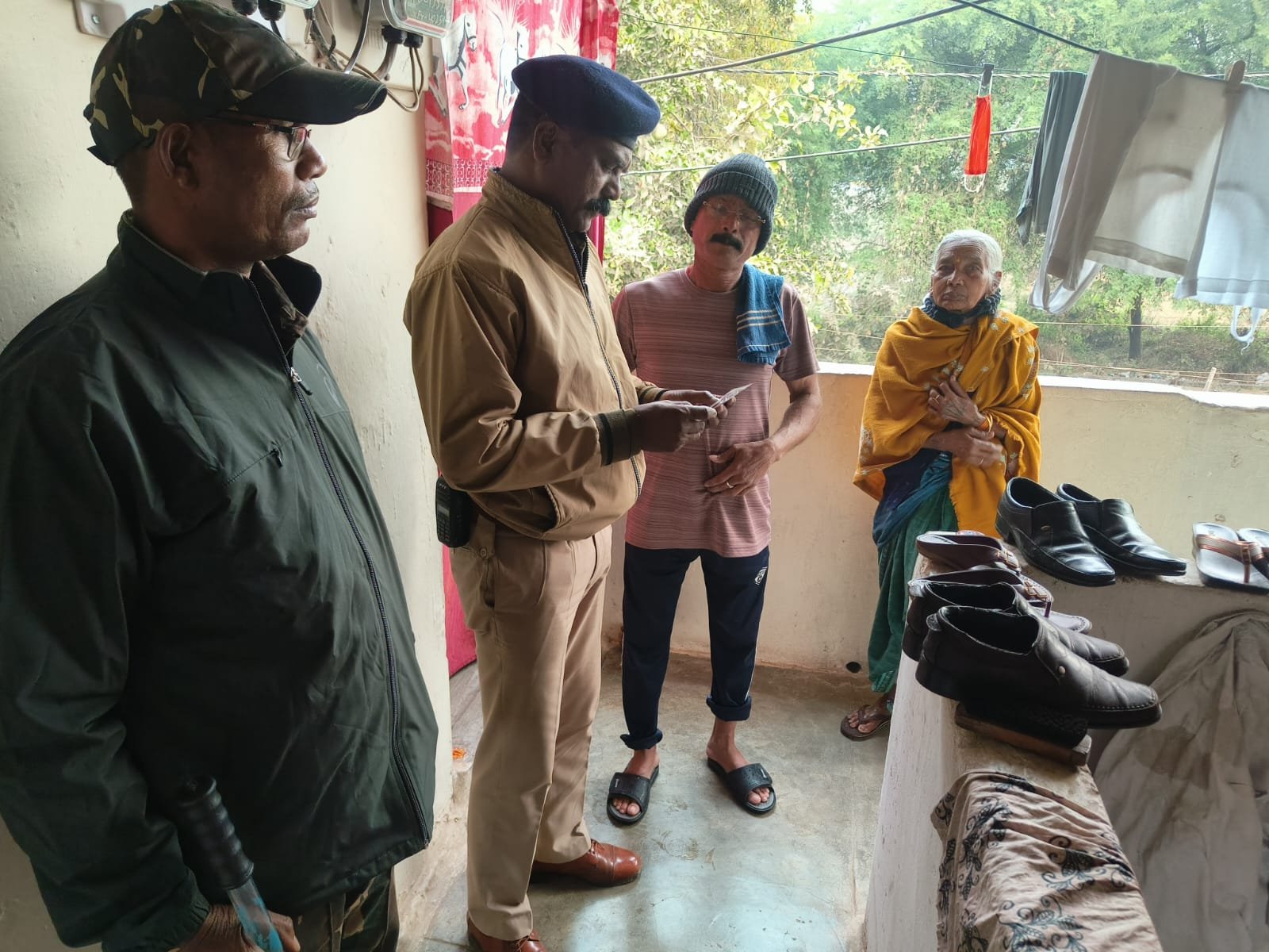 Durg : ऑपरेशन सुरक्षा व विश्वास: दुर्ग पुलिस का सघन चेकिंग अभियान