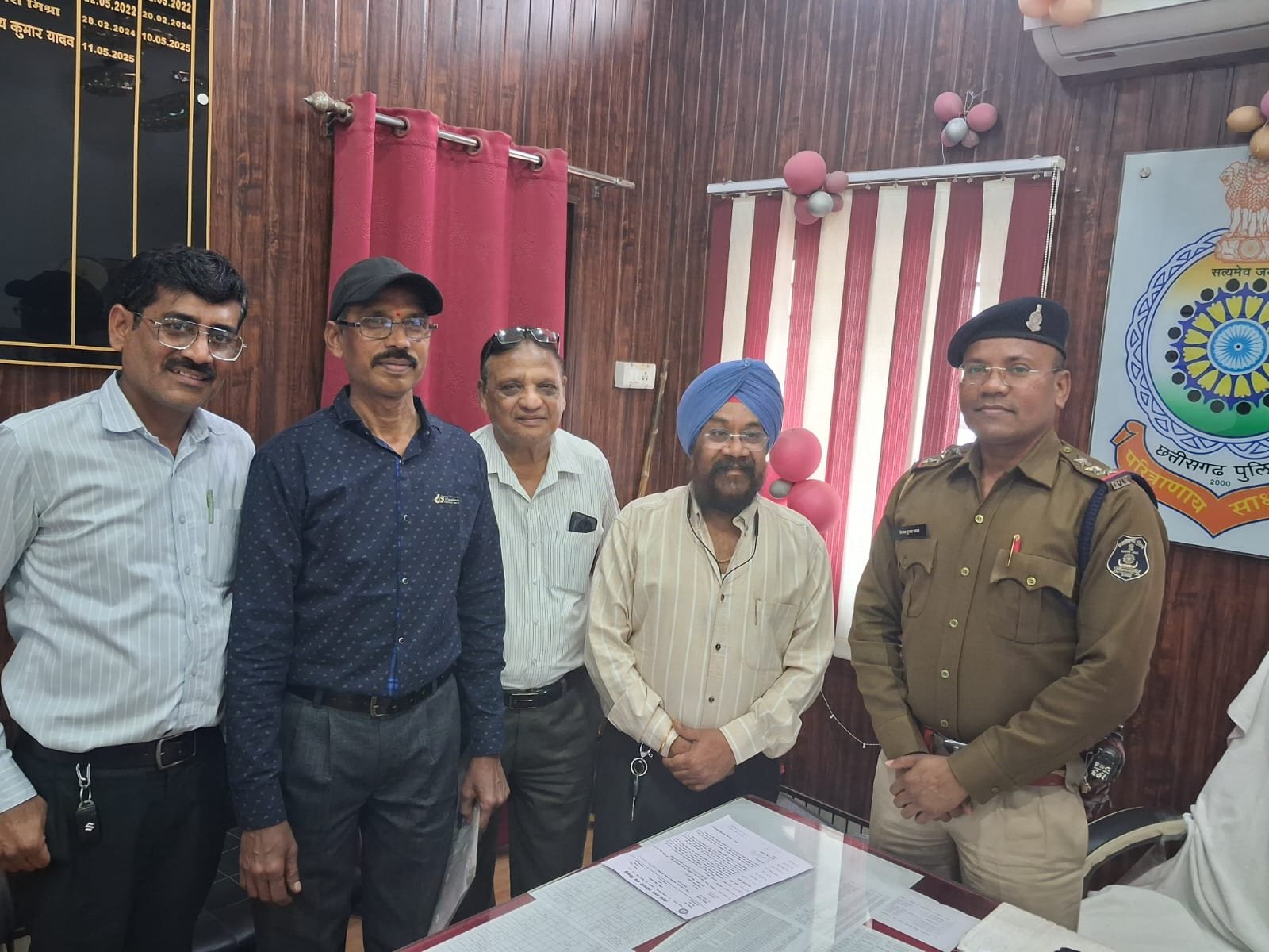 Bhilai : नेहरू नगर व्यापारी संघ ने खुले में शराब पीने वालों पर अंकुश लगाने सौंपा कार्ययोजना पत्र