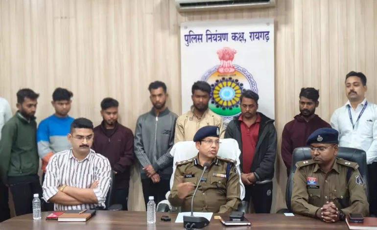 Raigarh : फर्जी RC बनाकर चोरी की बाइक बेचने वाले गिरोह का पर्दाफाश, मास्टरमाइंड समेत 7 लोग गिरफ्तार
