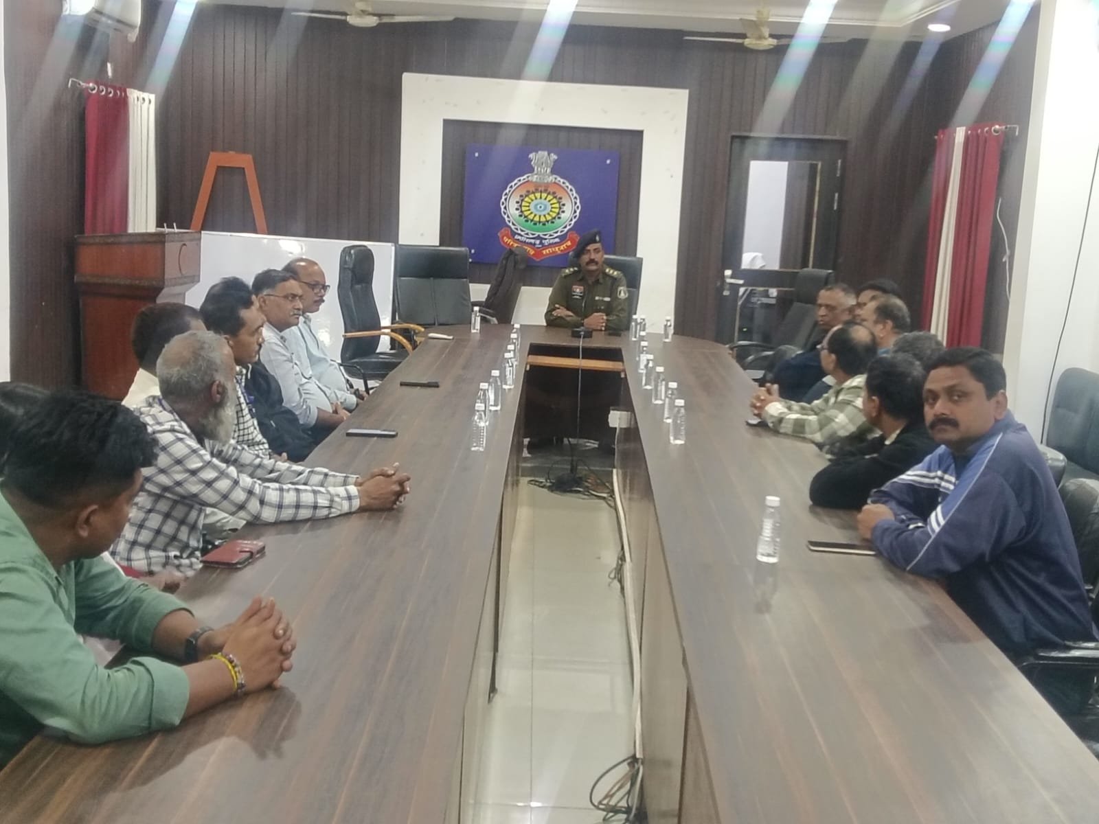 Durg Police का ‘ऑपरेशन सुरक्षा’ मोड: भिलाई में अब हेलमेट और सीट बेल्ट पर सख्ती, BSP के ट्रेड यूनियनों ने मिलाया पुलिस से हाथ