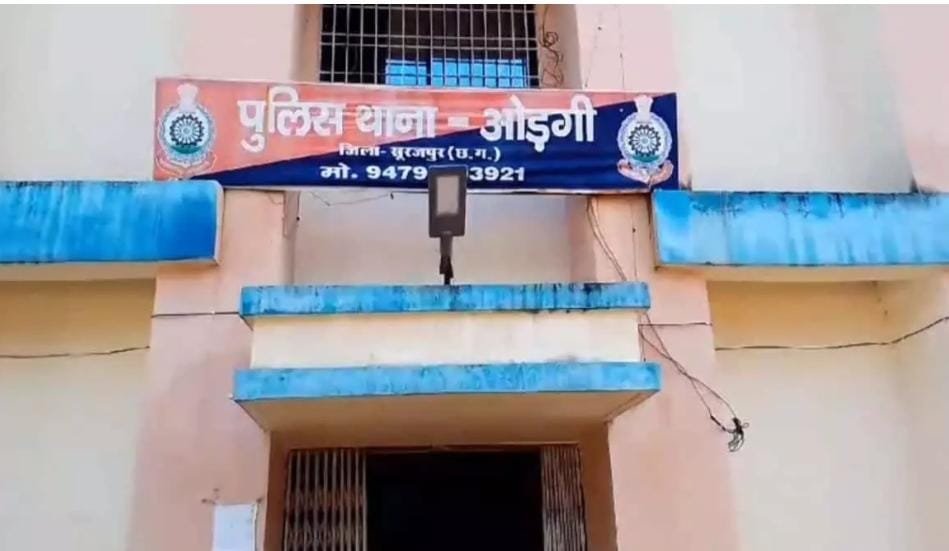 Surajpur: जंगल में फेंके गए नवजात को ग्रामीणों ने बचाया