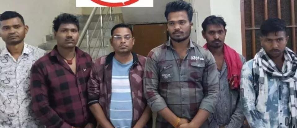 Janjgir Champa में जुआ खेलते 6 आरोपी गिरफ्तार, नकदी व ताश के पत्ते जब्त
