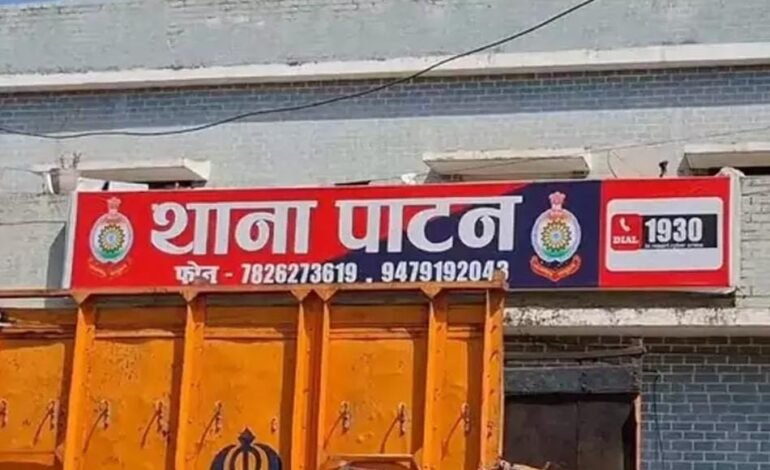 Durg: लकड़ी लदी गाड़ी से टकराई तेज रफ्तार बाइक, सिर में चोट से युवक की मौके पर मौत