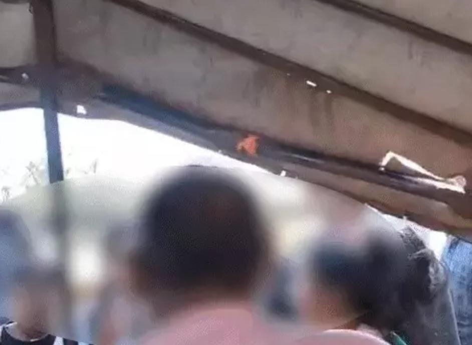 Bilaspur: बच्चियों से छेड़छाड़ के आरोप में महिला ने ऑटो चालक की बीच सड़क पिटाई