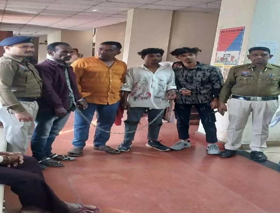 बैजनाथपारा में चार संदिग्धों के खिलाफ प्रतिबंधात्मक कार्रवाई, कोर्ट में किया पेश