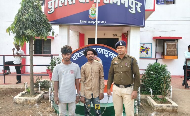 वितरण केन्द्र से कॉपर केबल और उपकरण चोरी, दो युवक गिरफ्तार