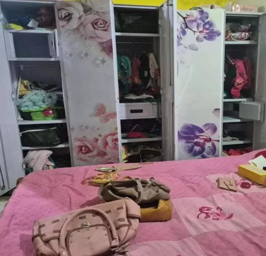 पिथौरा की कर्मचारी कॉलोनी में बड़ी चोरी