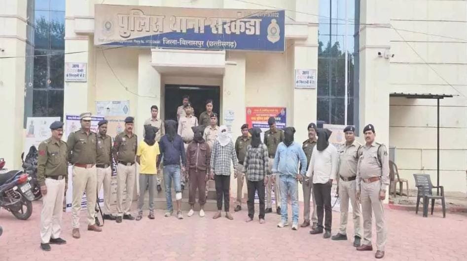 Bilaspur: महालक्ष्मी ज्वेलर्स लूटकांड का खुलासा, 7 आरोपी गिरफ्तार